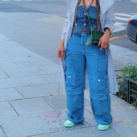 Women's Blue Cargo Jeans Size 11 - Picture 4 of 5